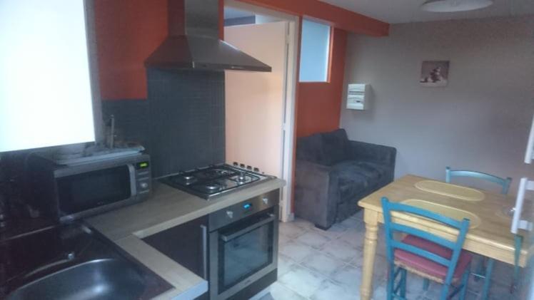 gites de l'archange Courtils Extérieur photo