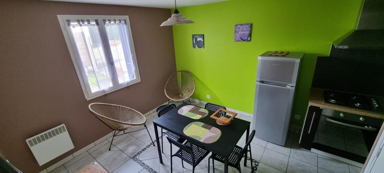gites de l'archange Courtils Extérieur photo