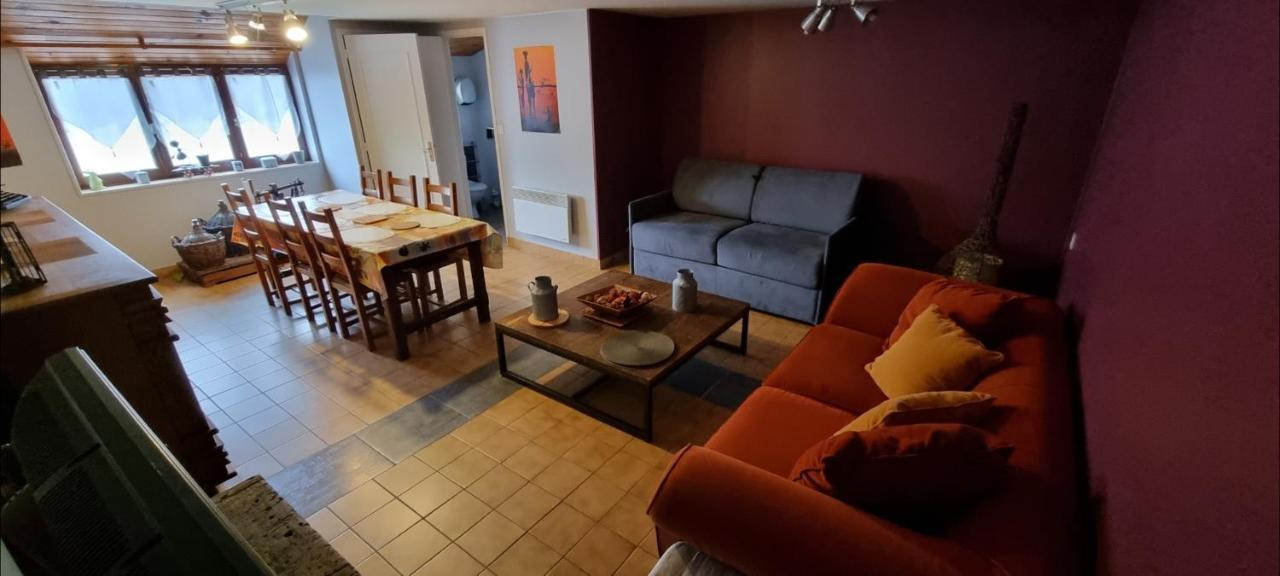 gites de l'archange Courtils Extérieur photo