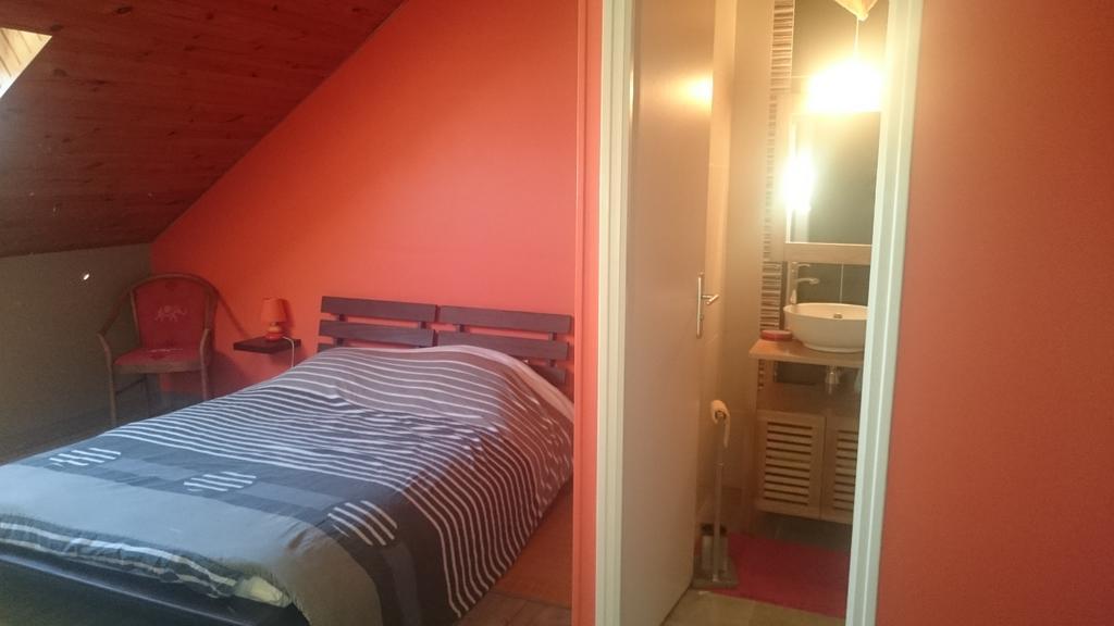 gites de l'archange Courtils Extérieur photo